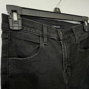 JBRAND Alana High-rise Crop with Studs